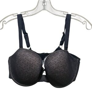 Chantelle Underwire Lace Bra Black Womens Size 36DD Smooth Molded Supportive
